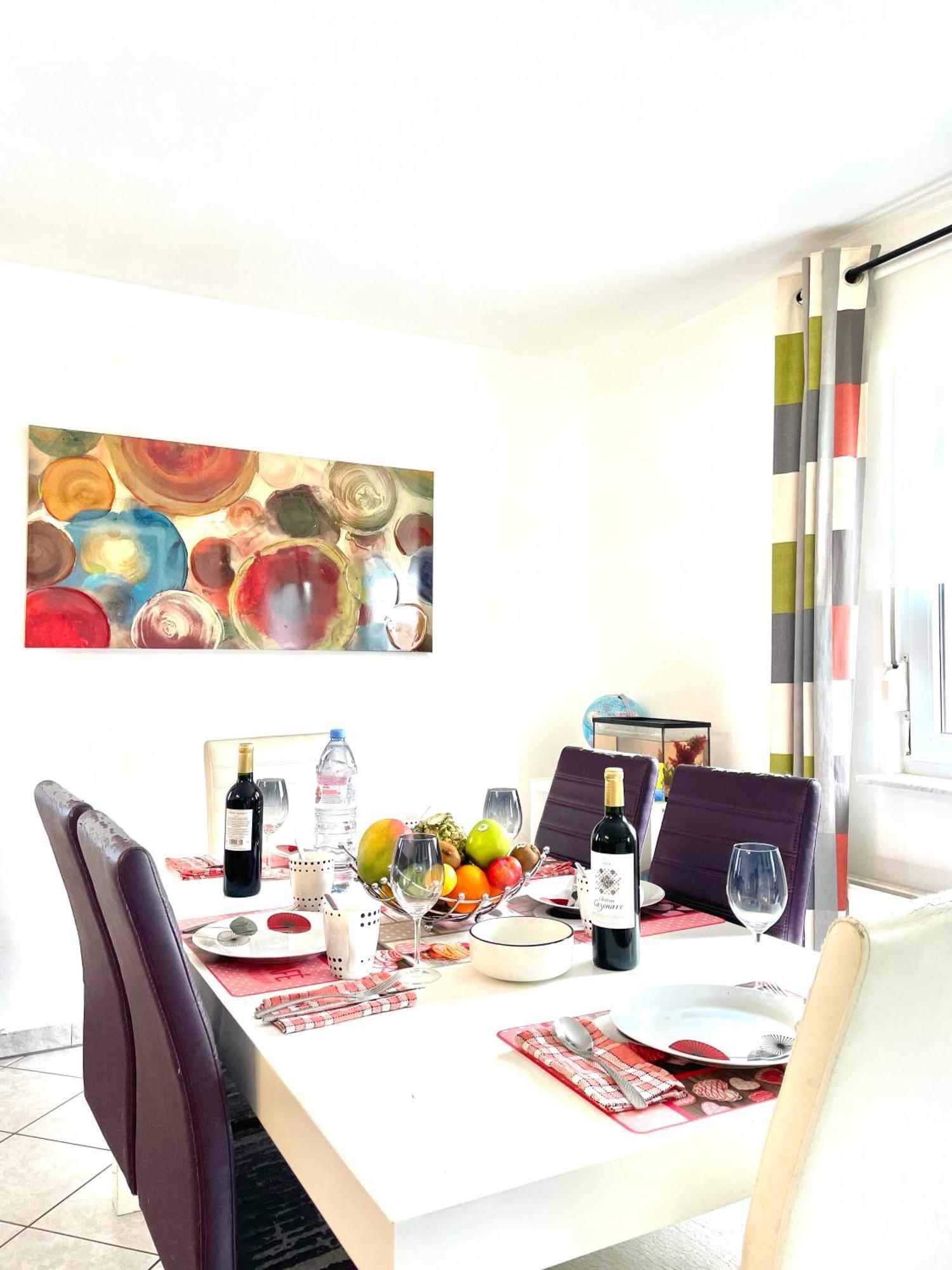 Large Room In Schuttrange Free Parking 10Mins To Airport Excellent Customer Services Buitenkant foto